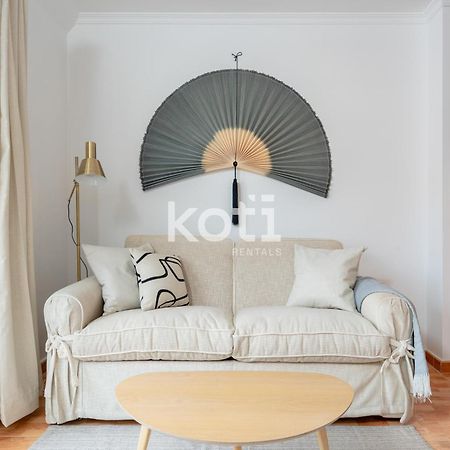 Koti Rentals - Sandy Beach Apartment Фуэнхирола Экстерьер фото