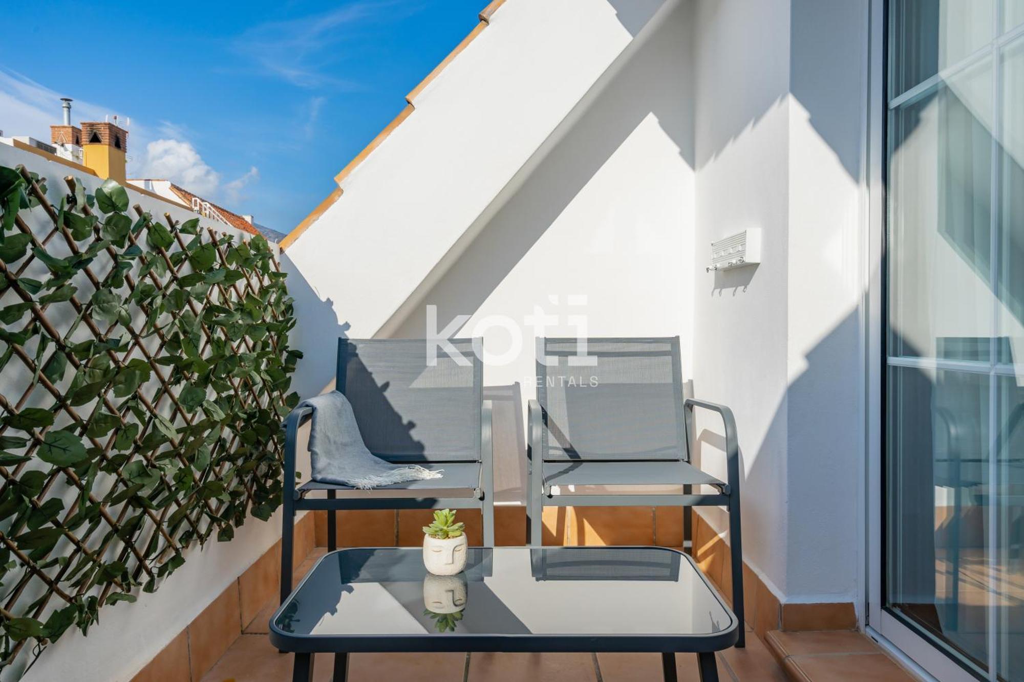Koti Rentals - Sandy Beach Apartment Фуэнхирола Экстерьер фото