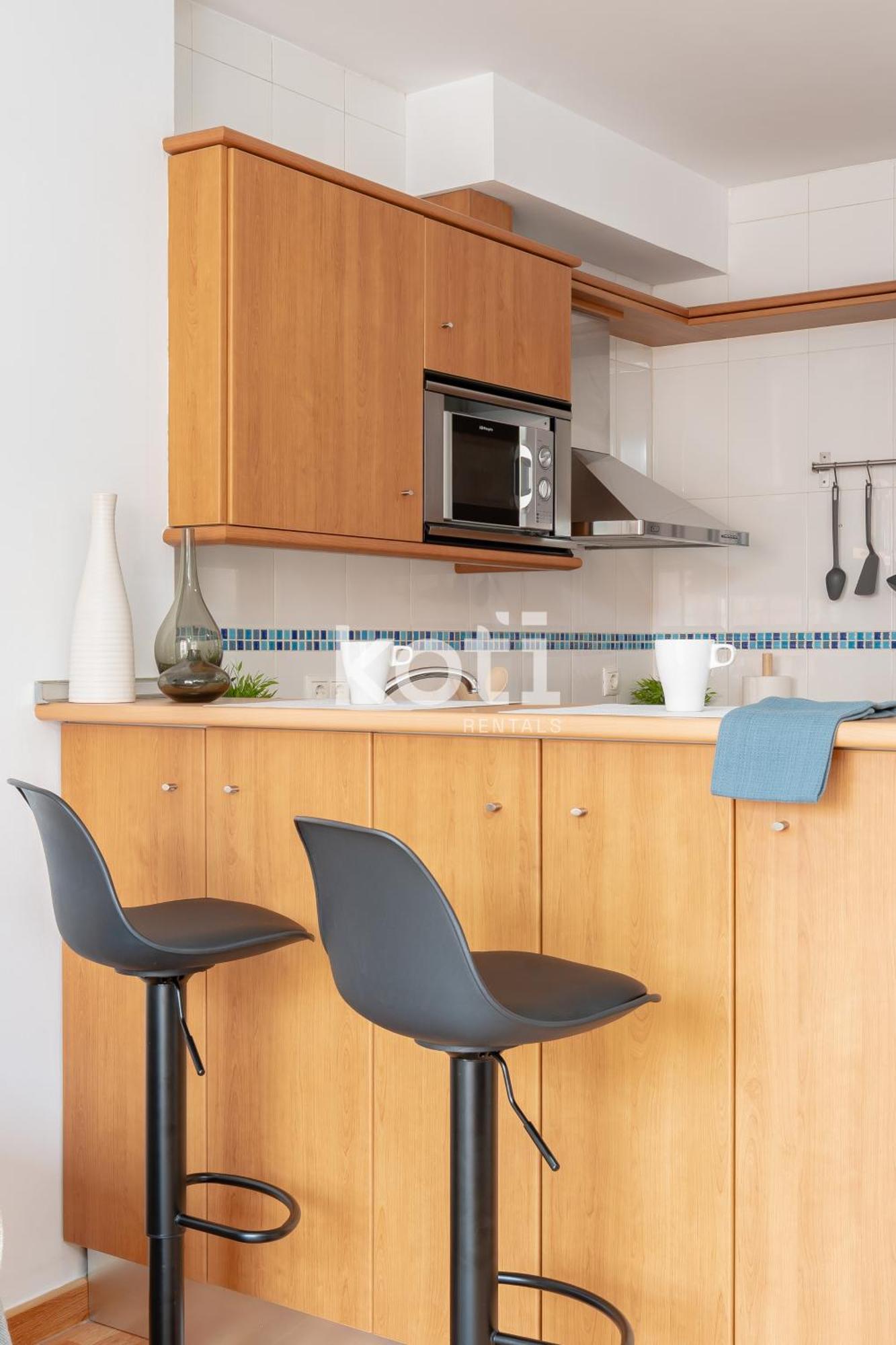 Koti Rentals - Sandy Beach Apartment Фуэнхирола Экстерьер фото