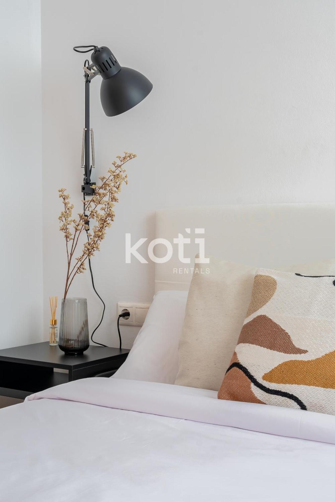 Koti Rentals - Sandy Beach Apartment Фуэнхирола Экстерьер фото
