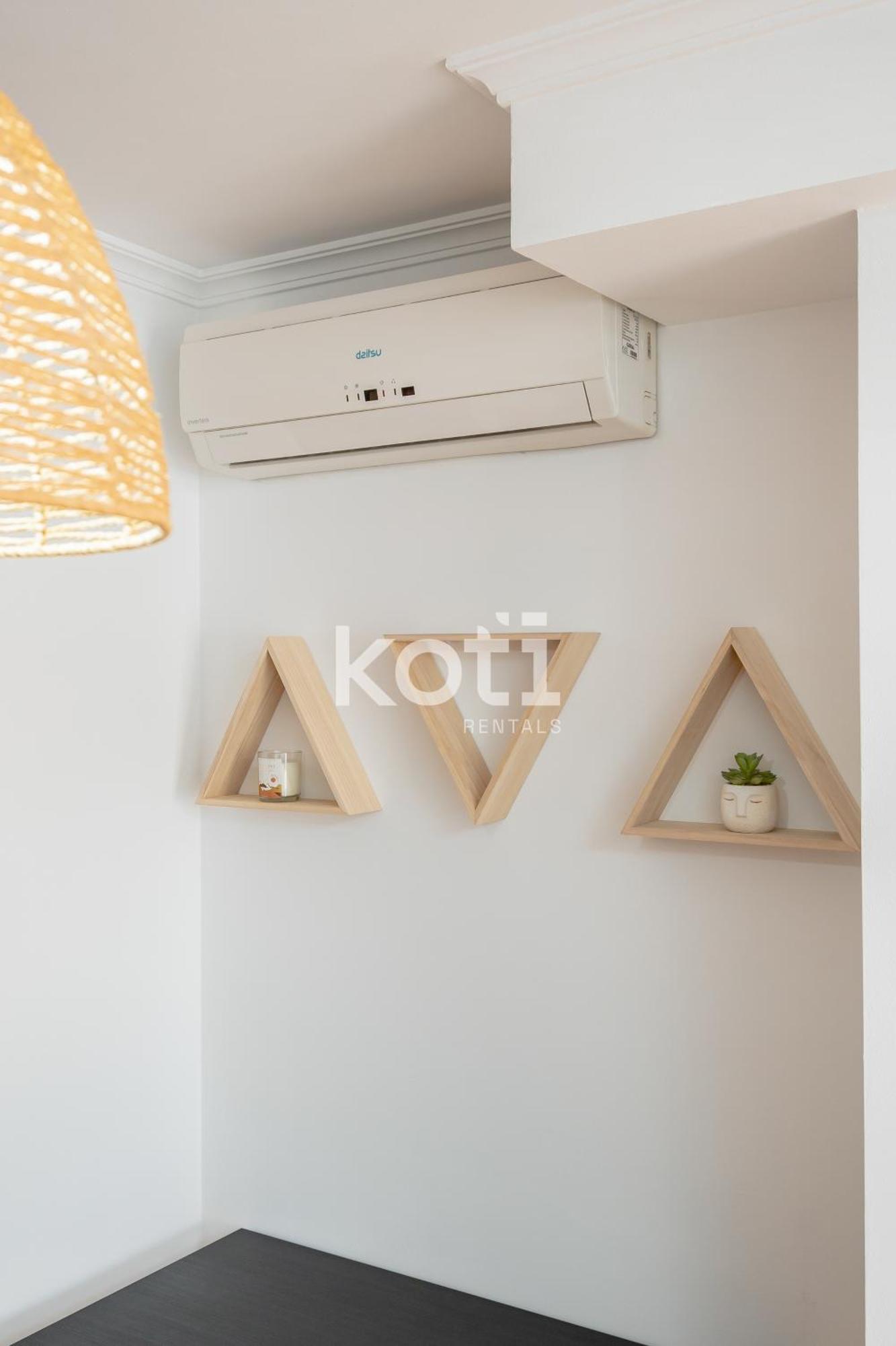 Koti Rentals - Sandy Beach Apartment Фуэнхирола Экстерьер фото